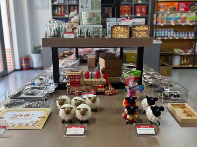 情感共鸣 牙克石文创冰箱贴“大受欢迎”AG真人国际厅北疆文化 方寸之间引发(图1)